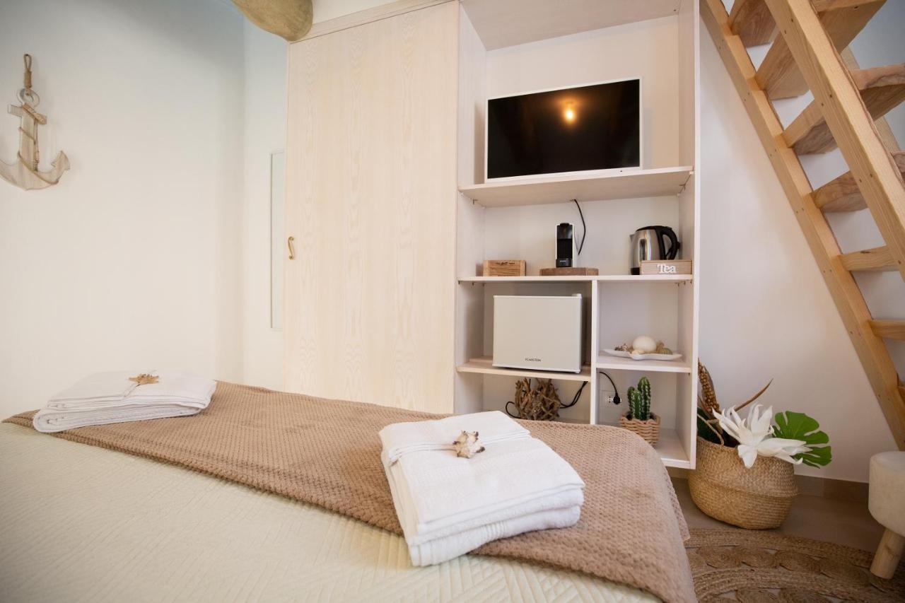 B&B Le Onde Praiola Terrasini Ngoại thất bức ảnh